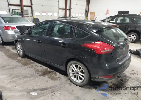 2015 Ford Focus Se z USA, uszkodzony, nr VIN 1FADP3K2XFL277426